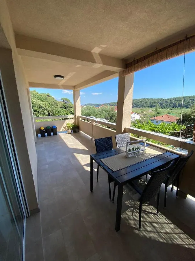 Apartman Ana Kampor Apartment