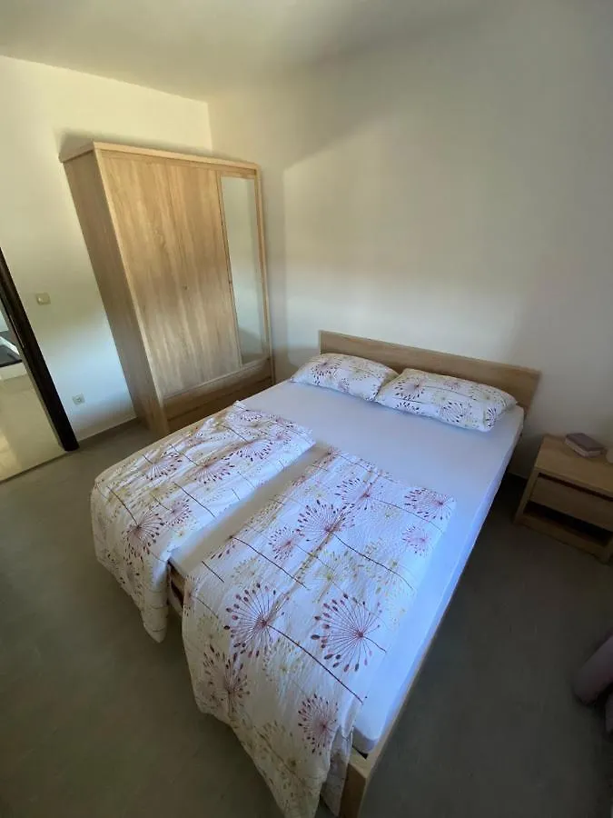 Apartment Apartman Ana Kampor